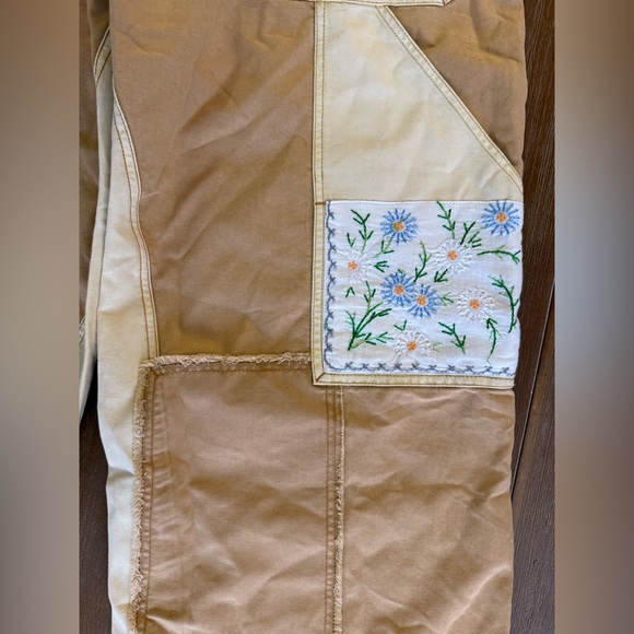 RARE!! Free People We The Free Y2K Yellow Patchwork Embroidered Crop Pant - Picture 4 of 16